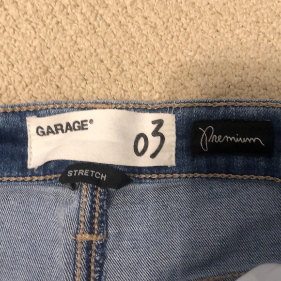 High waisted stretch garage Jean shorts - Picture 3 of 3